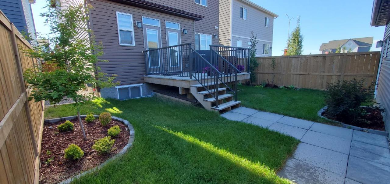 YYC Delightful 1-Bedroom Private Suite In A New Home מראה חיצוני תמונה