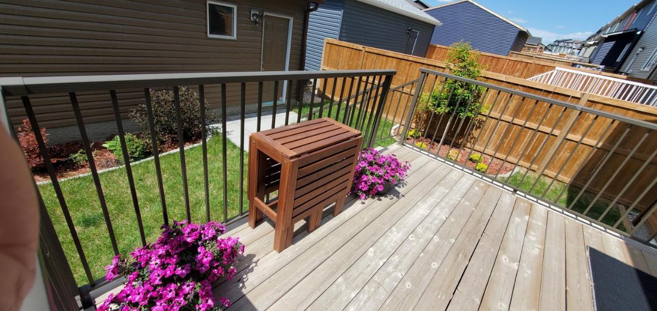 YYC Delightful 1-Bedroom Private Suite In A New Home מראה חיצוני תמונה