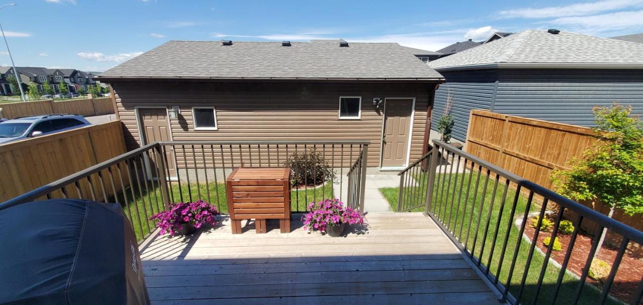 YYC Delightful 1-Bedroom Private Suite In A New Home מראה חיצוני תמונה