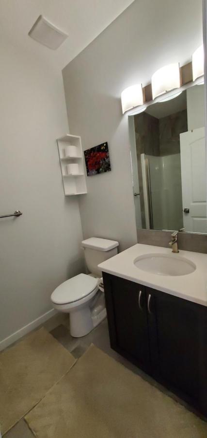 YYC Delightful 1-Bedroom Private Suite In A New Home מראה חיצוני תמונה